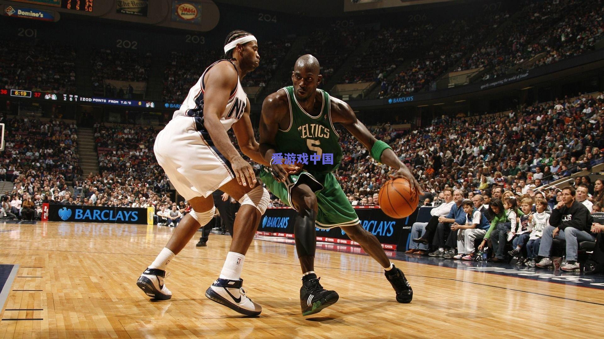 NBA赛场惊现人类勉扣精华?库里斩获最佳扣篮引热议