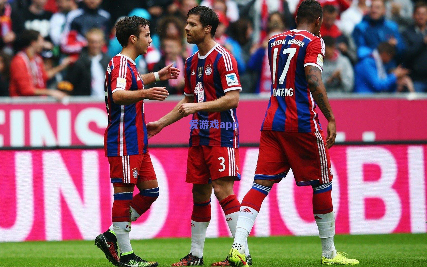 国足新帅直面逆境，从刚挨三闷棍到输球如下油锅的变革之路