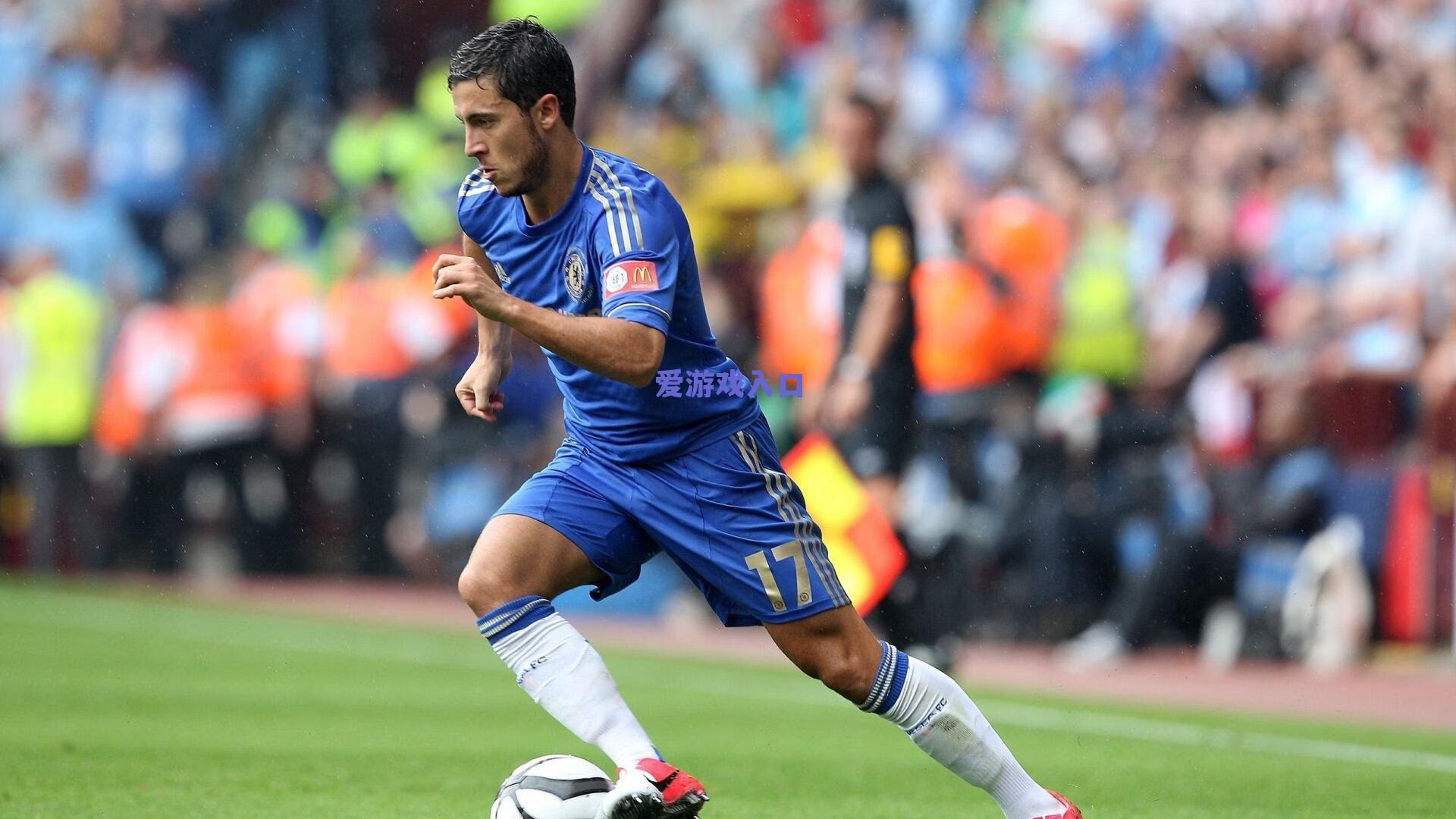 爱游戏app_穆里尼奥发布会再掀波澜 犀利反问记者家庭关系引争议