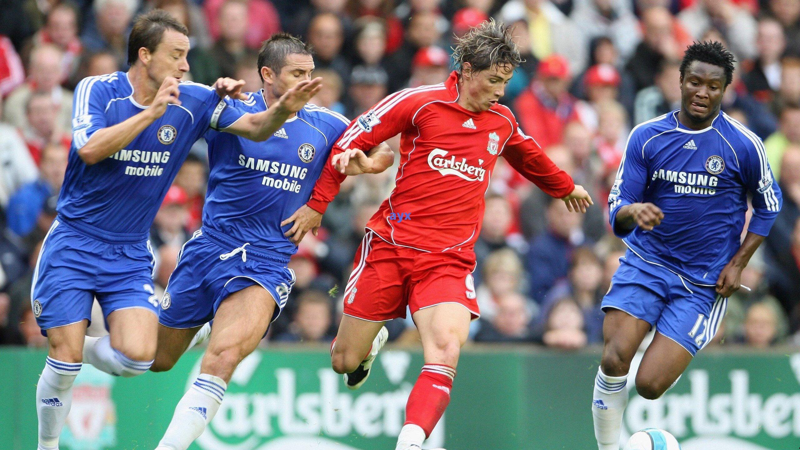 爱游戏体育app_欧冠之夜定乾坤？伯纳乌的倒计时与未定的续约